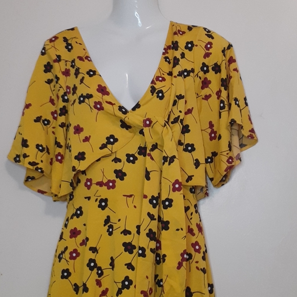 BCBGENERATION NWT SZ small - Picture 2 of 6